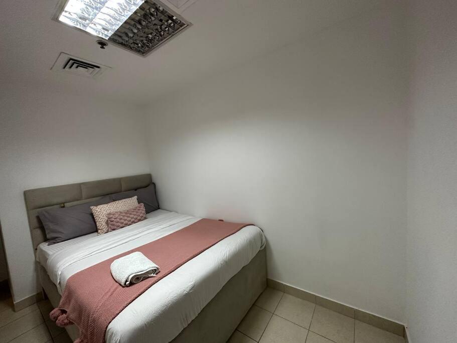 Apartment 2 Bedrooms With Marina Views Dubai