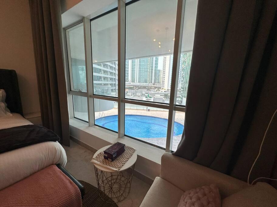 2 Bedrooms With Marina Views Dubai
